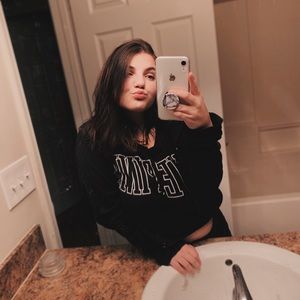 Meet your Posher, Kelsie